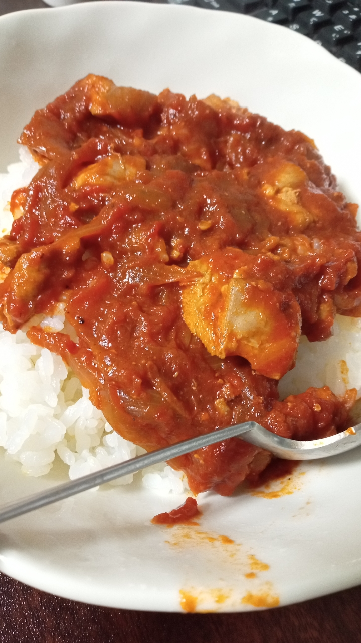 チキンのトマト煮込み