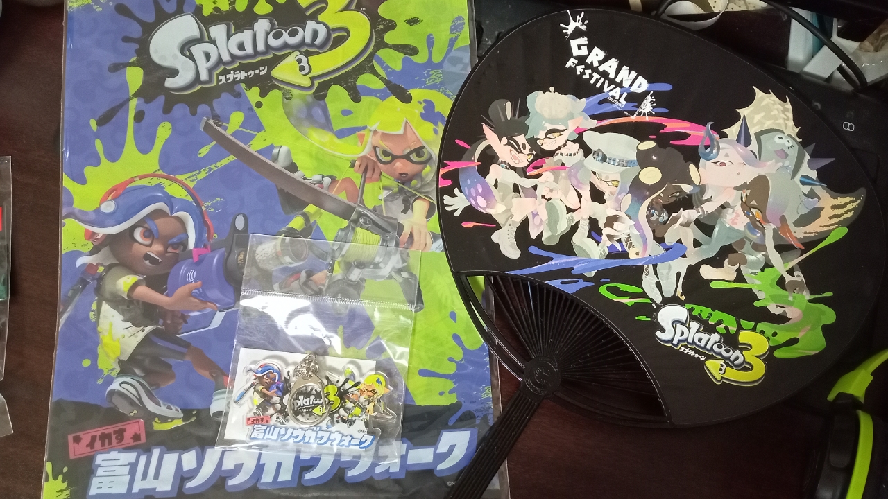 イベント特有既存絵ロゴぶっ込みグッズ嫌いじゃない